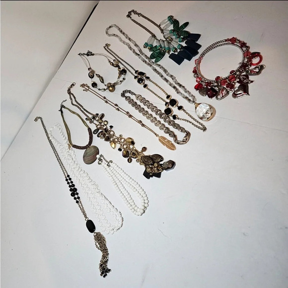 Lot Of 12 Fashion Costume Jewelry Necklaces Some Branded Some Not Various Styles - Picture 1 of 12